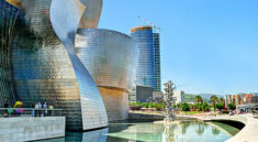 Le musée Guggenheim à Bilbao en Espagne